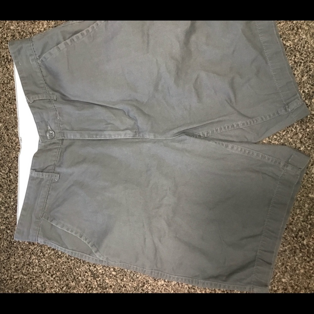 St. John's Bay Mens shorts